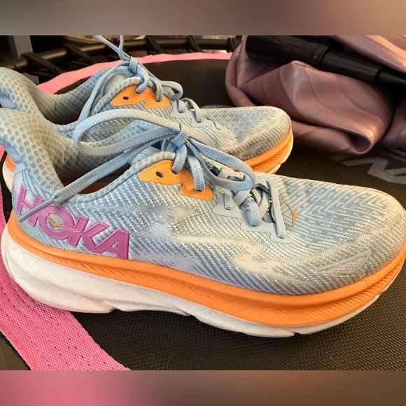 Hoka Women's Clifton - Picture 2 of 5